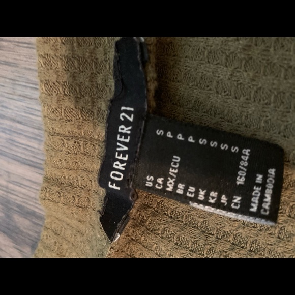 Cropped fall sweater !! - Picture 2 of 3